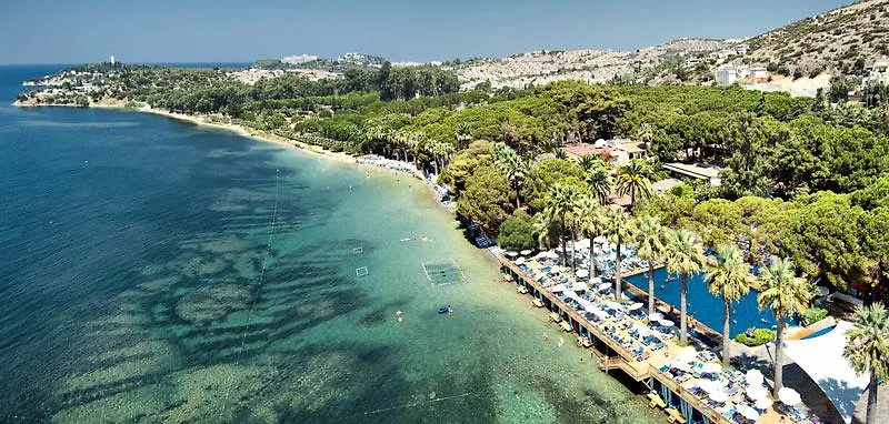 Omer Prime Holiday Resort Kusadasi 3*,
